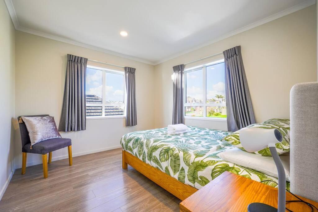 Three-bedroom In Somerville Villa