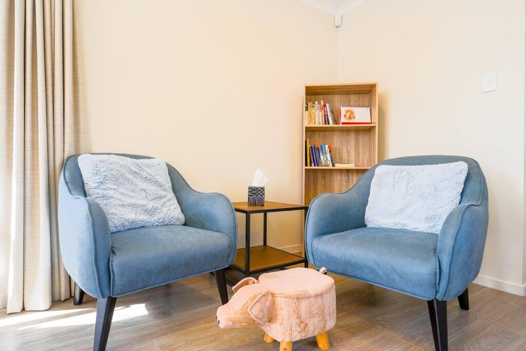 Villa Three-bedroom In Somerville