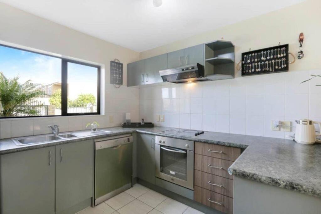 Entire House In West Holiday home *