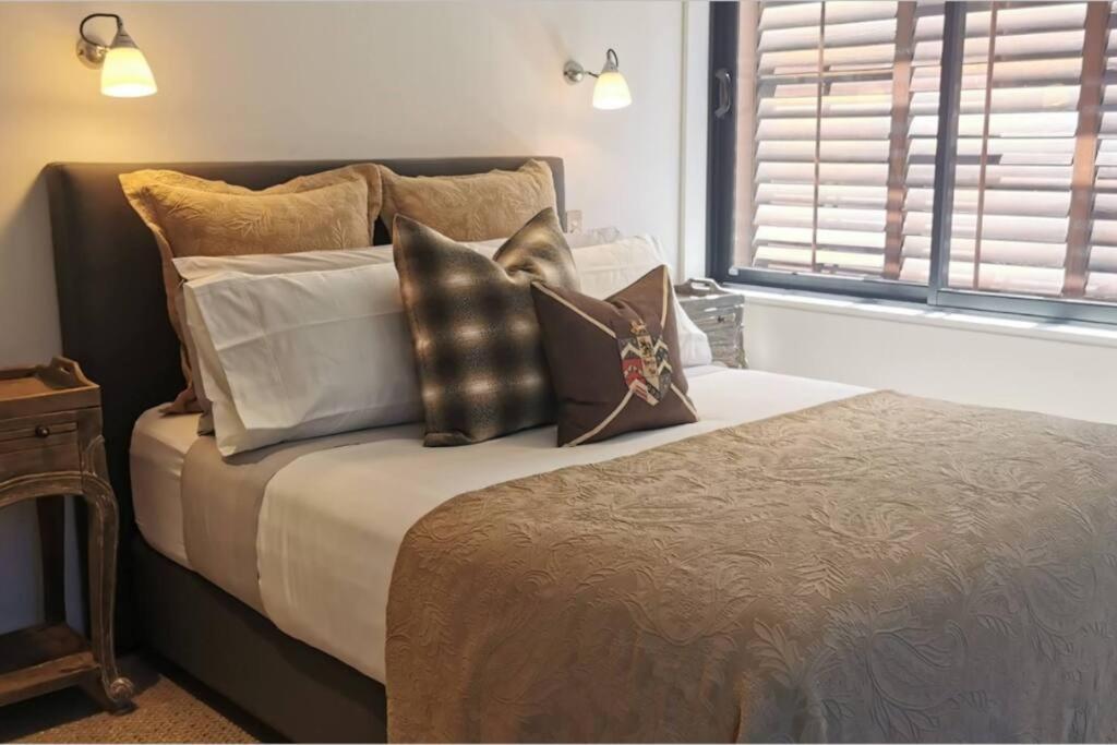 Shearwater Apartment