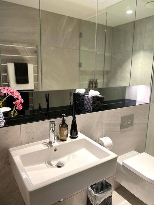 Beaumont Apartment *