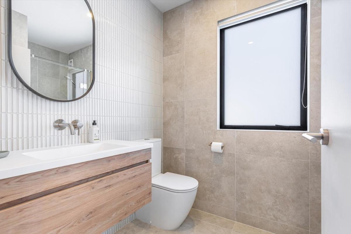 Modern 2br Townhouse In Mission Bay * Auckland