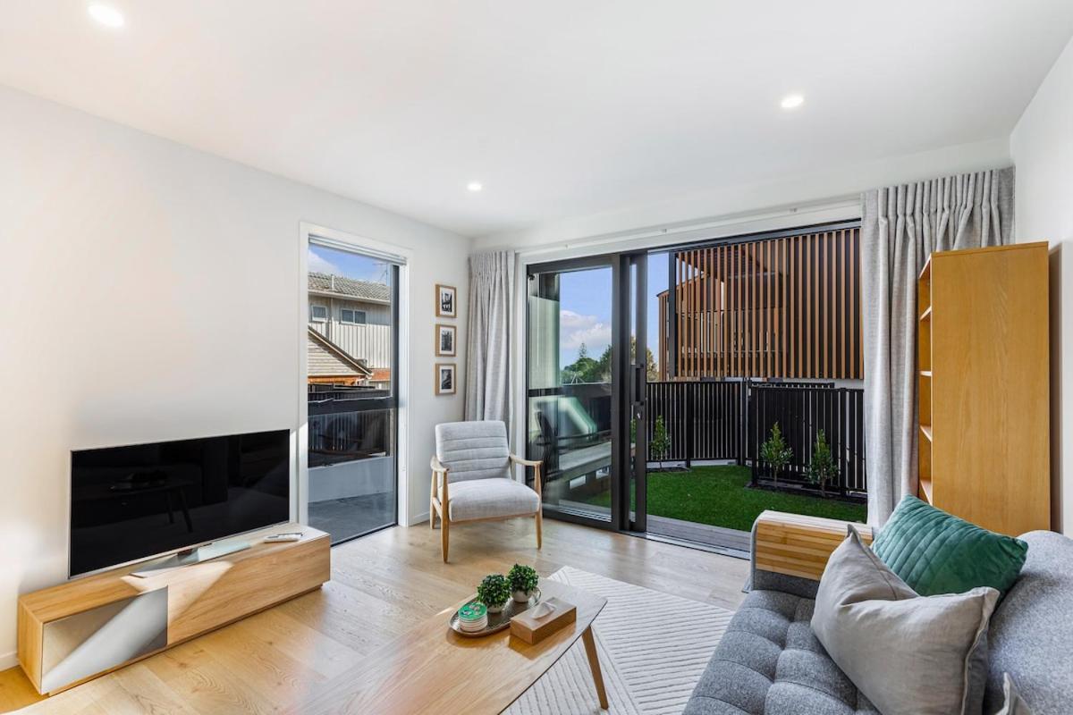 Modern 2br Townhouse In Mission Bay Auckland