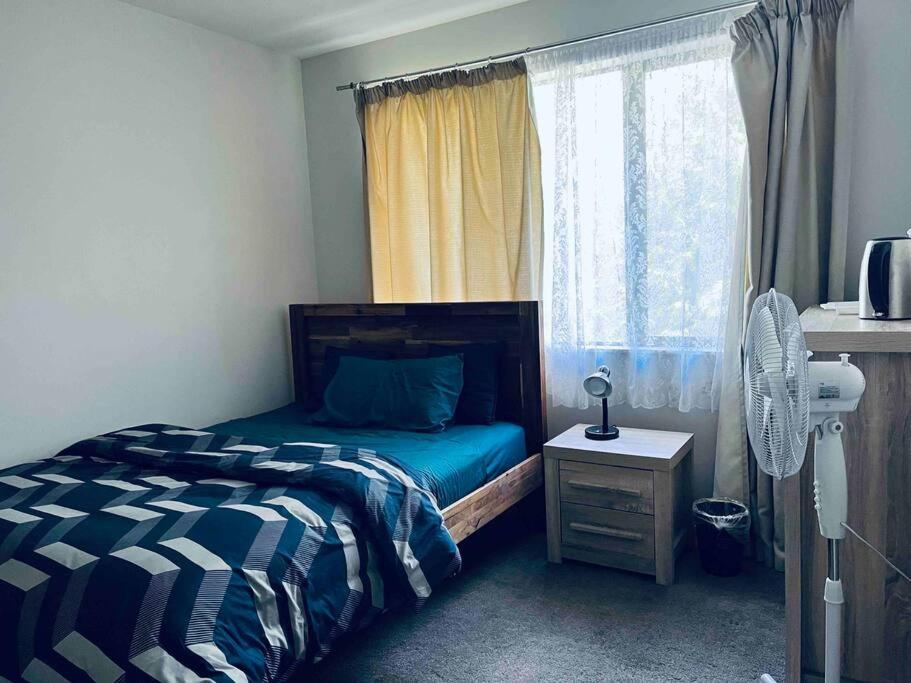 Perfect With Office Setup -room 101 Homestay *