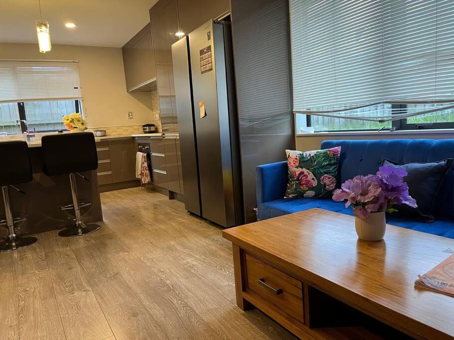Perfect With Office Setup -room 101 Homestay *
