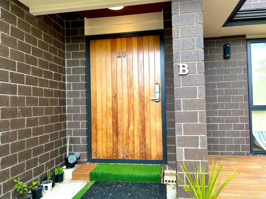 Homestay Perfect With Office Setup -room 101 Auckland