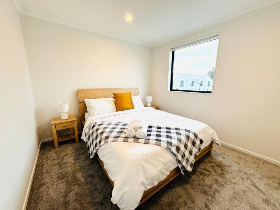 Henderson - 4-bedrooms Apartamento