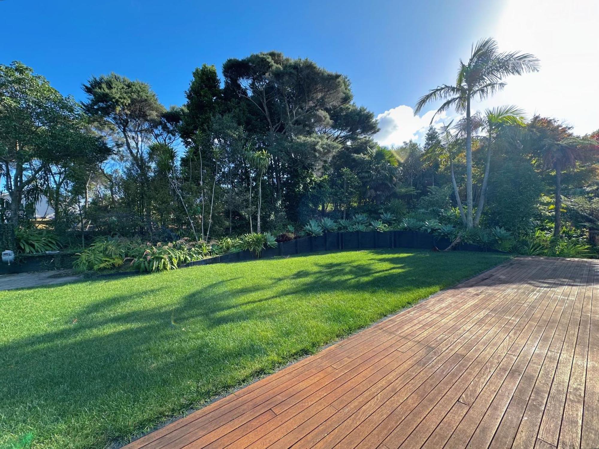 Villa Luxury In Prime Location With Spacious Pool Auckland