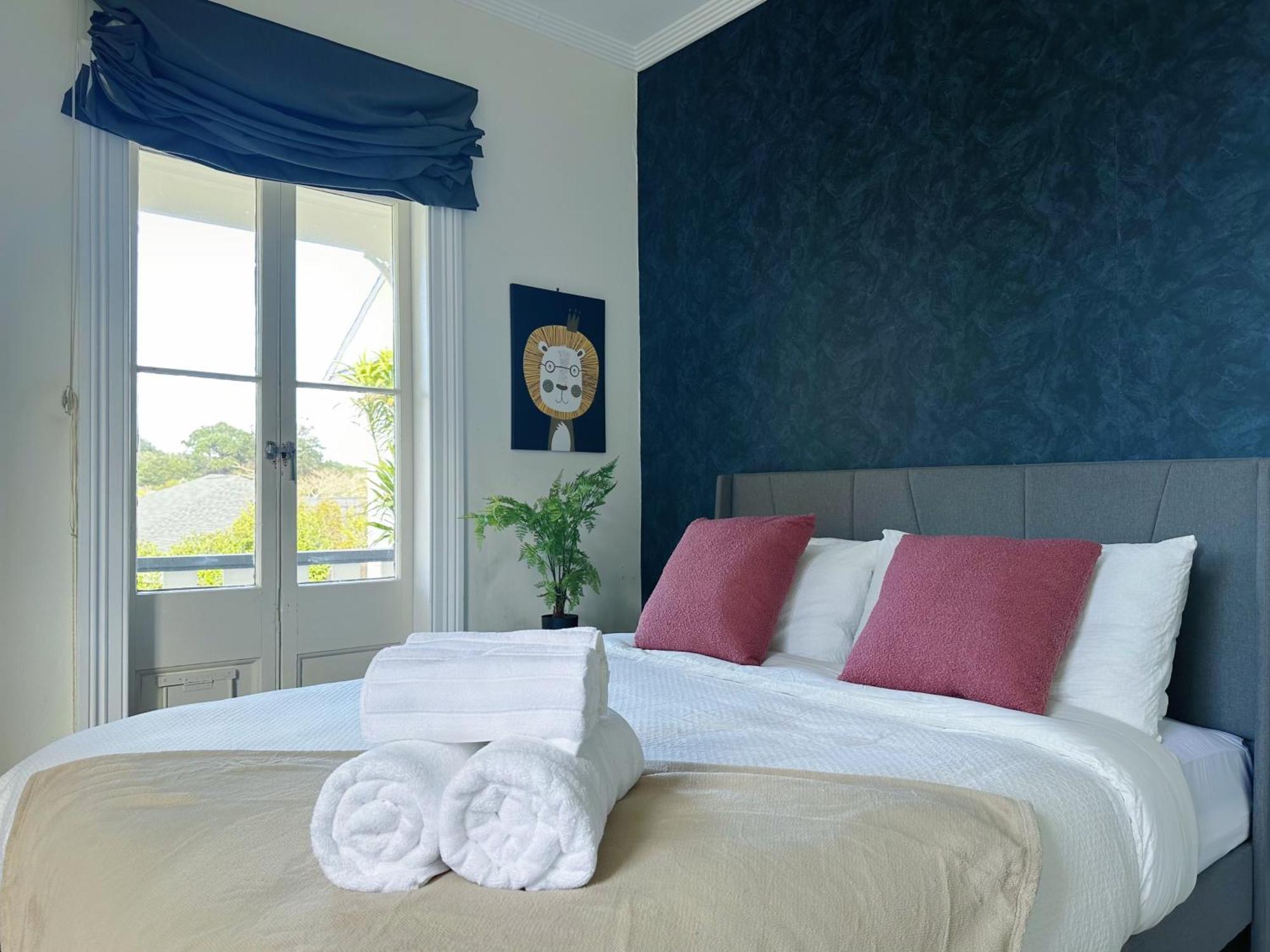 Luxury In Prime Location With Spacious Pool Villa *