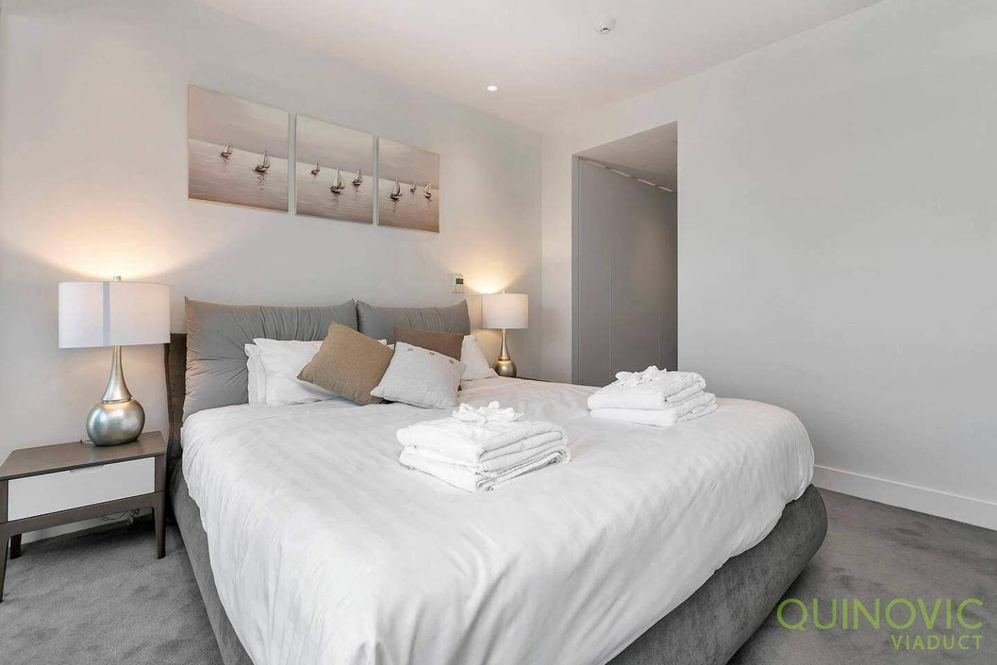 Apartment Qv Waterfront Executive -