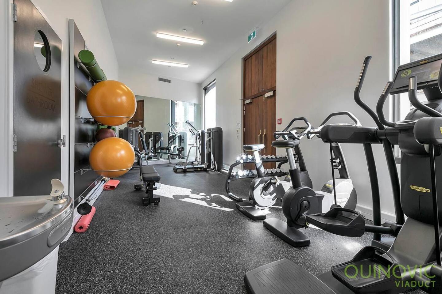 Apartment Qv Waterfront Executive -