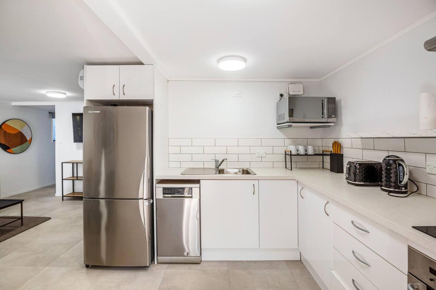 Riches Serendipity With Parking And Air-con Apartment
