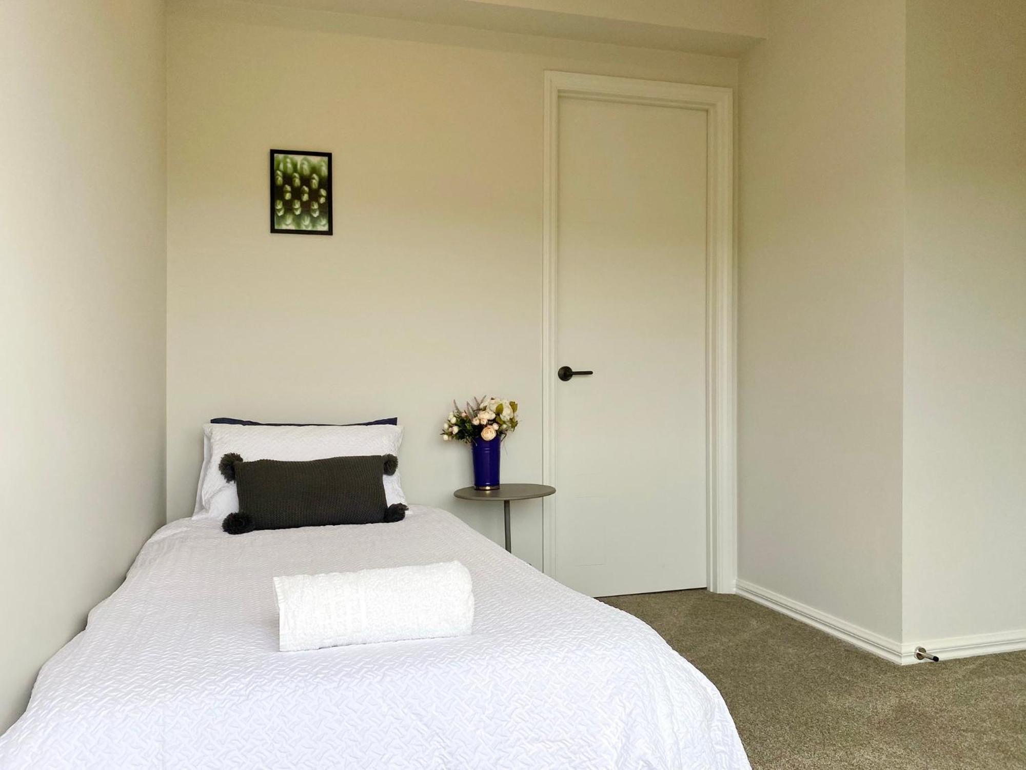 Extra-large Brand-new House 8 Bedrooms 6 Bathrooms Holiday home Auckland
