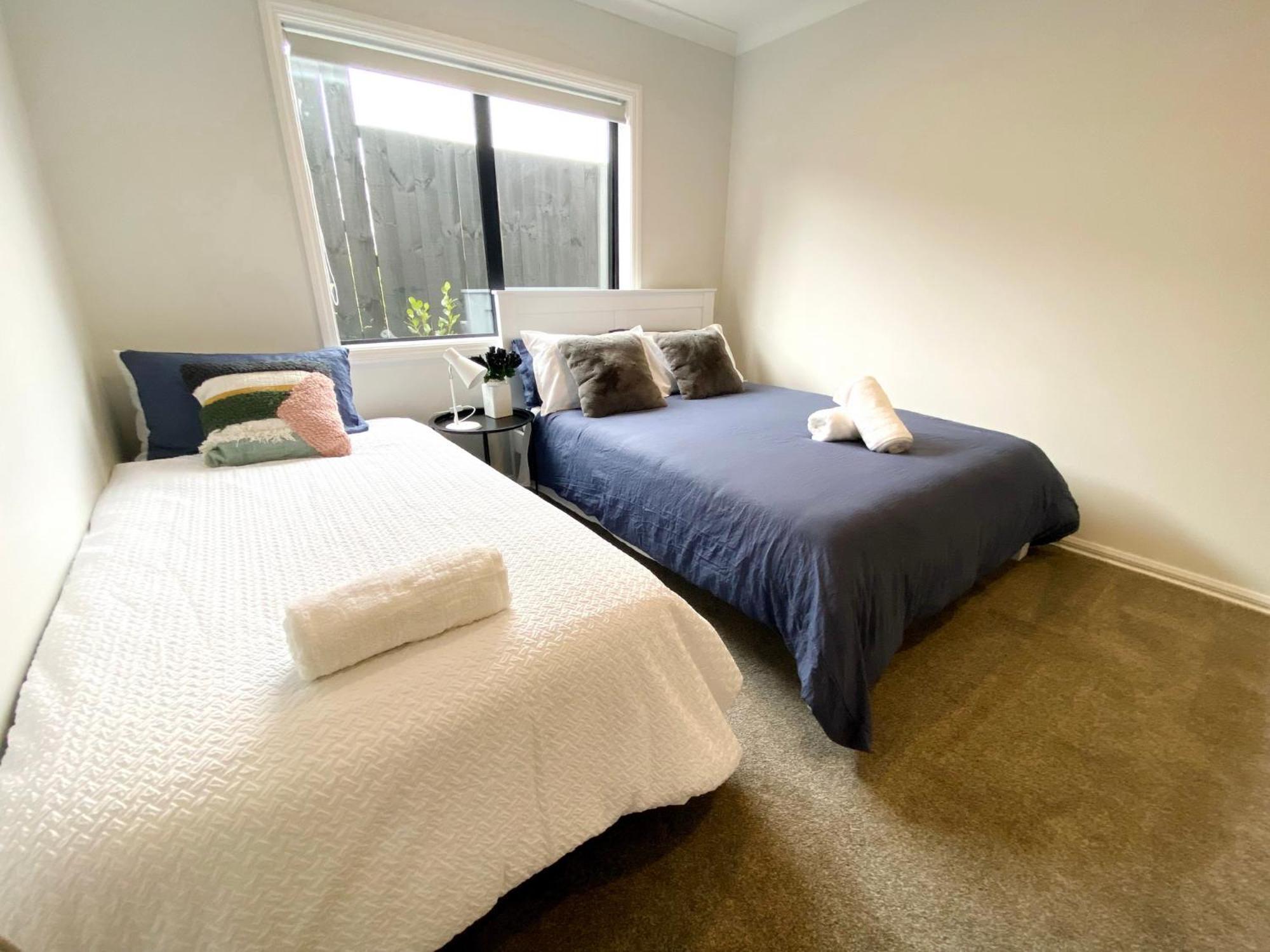 Extra-large Brand-new House 8 Bedrooms 6 Bathrooms Holiday home Auckland