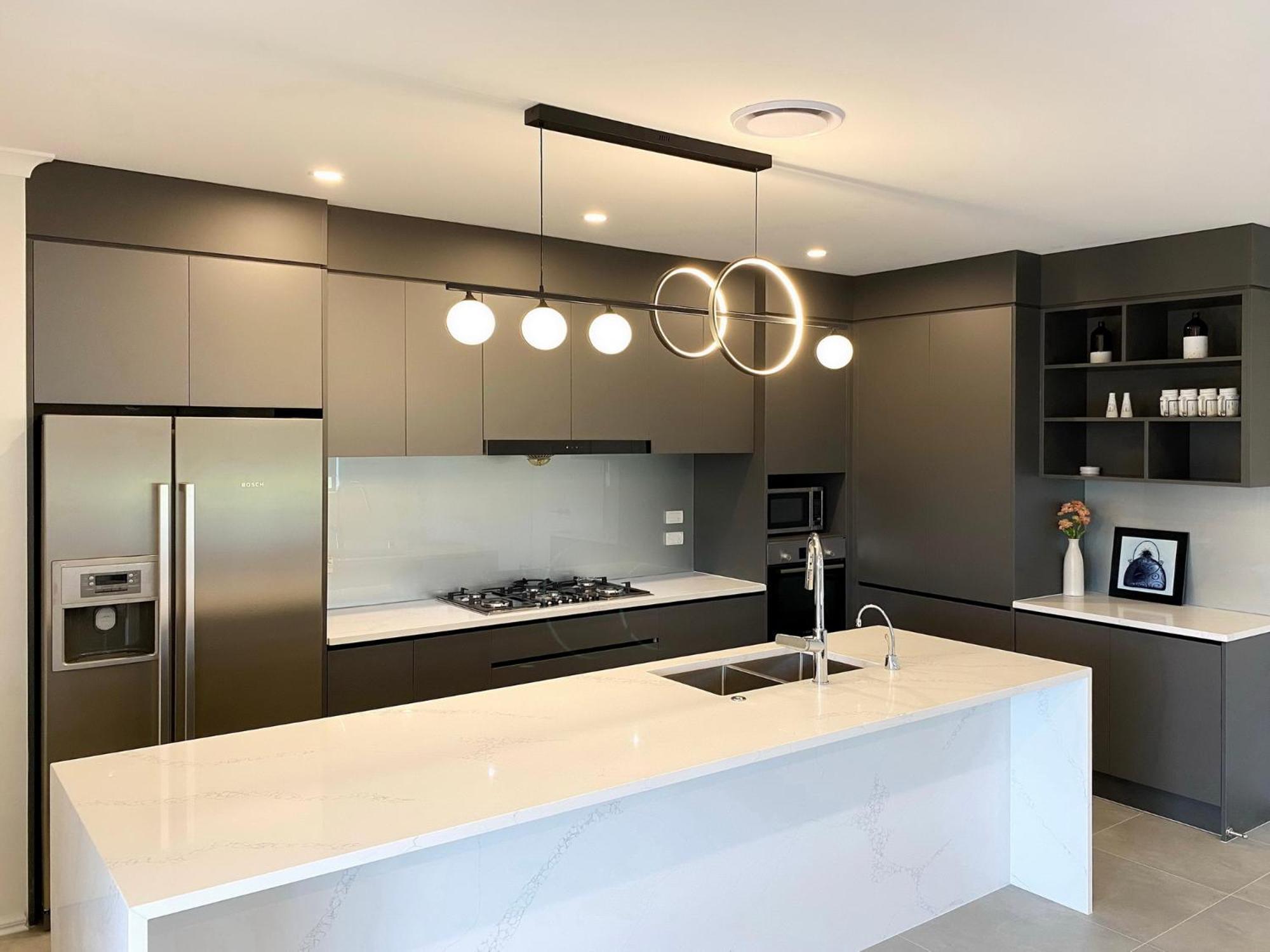 Extra-large Brand-new House 8 Bedrooms 6 Bathrooms Auckland