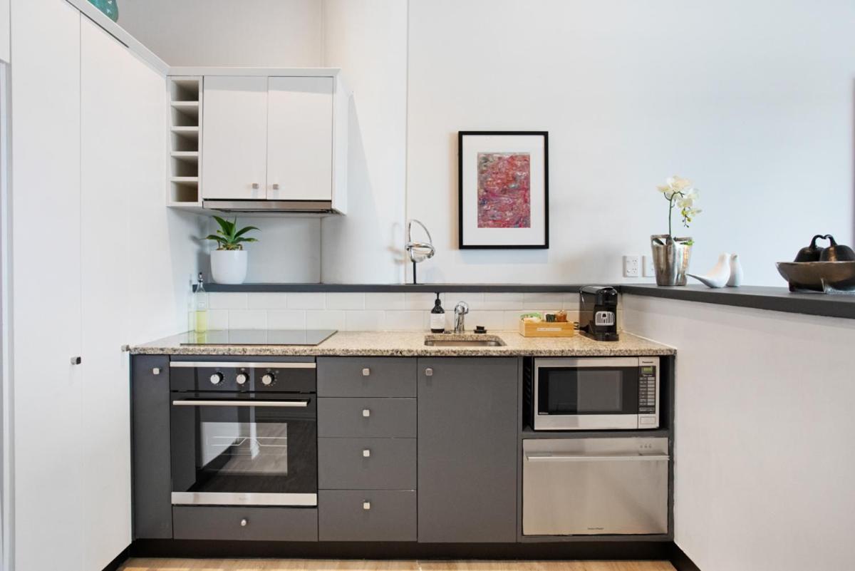 Princes Wharf 2 Bedroom Newly Renovated Luxury * Auckland