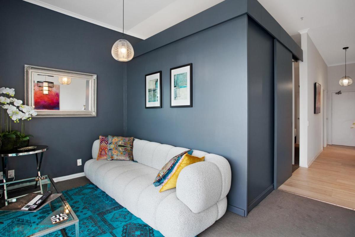 Princes Wharf 2 Bedroom Newly Renovated Luxury *