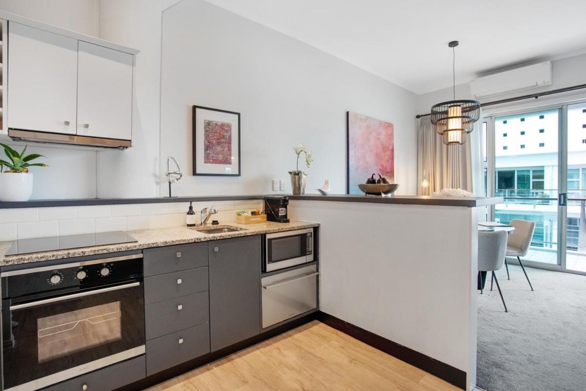 Princes Wharf 2 Bedroom Newly Renovated Luxury * Auckland