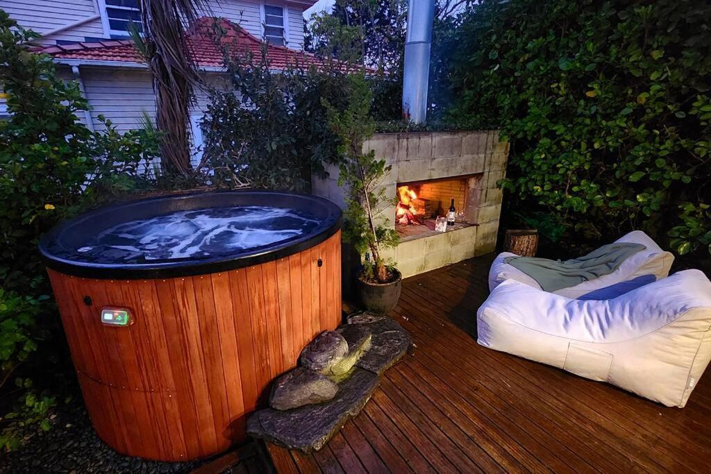 Perfect Location - Long Or Short-term Stay! Bed & Breakfast Auckland