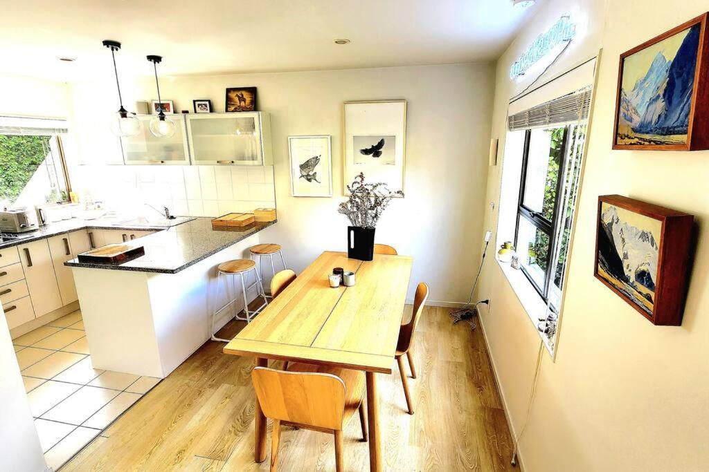 Perfect Location - Long Or Short-term Stay! Auckland