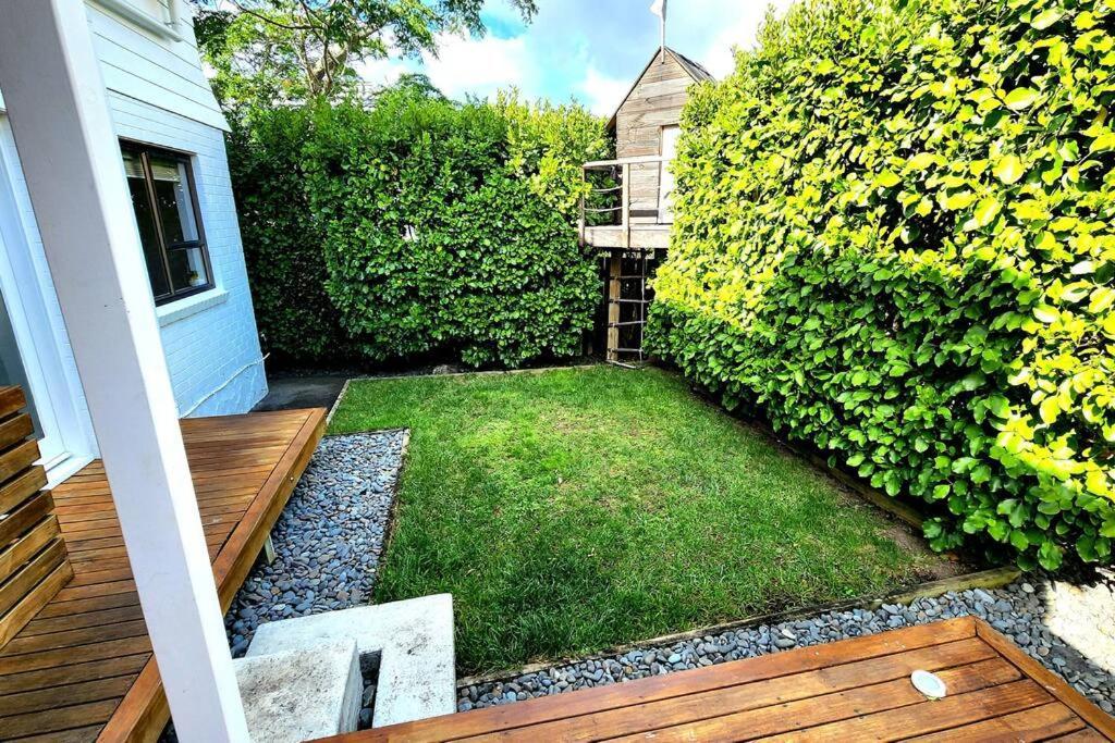 Perfect Location - Long Or Short-term Stay! Bed & Breakfast