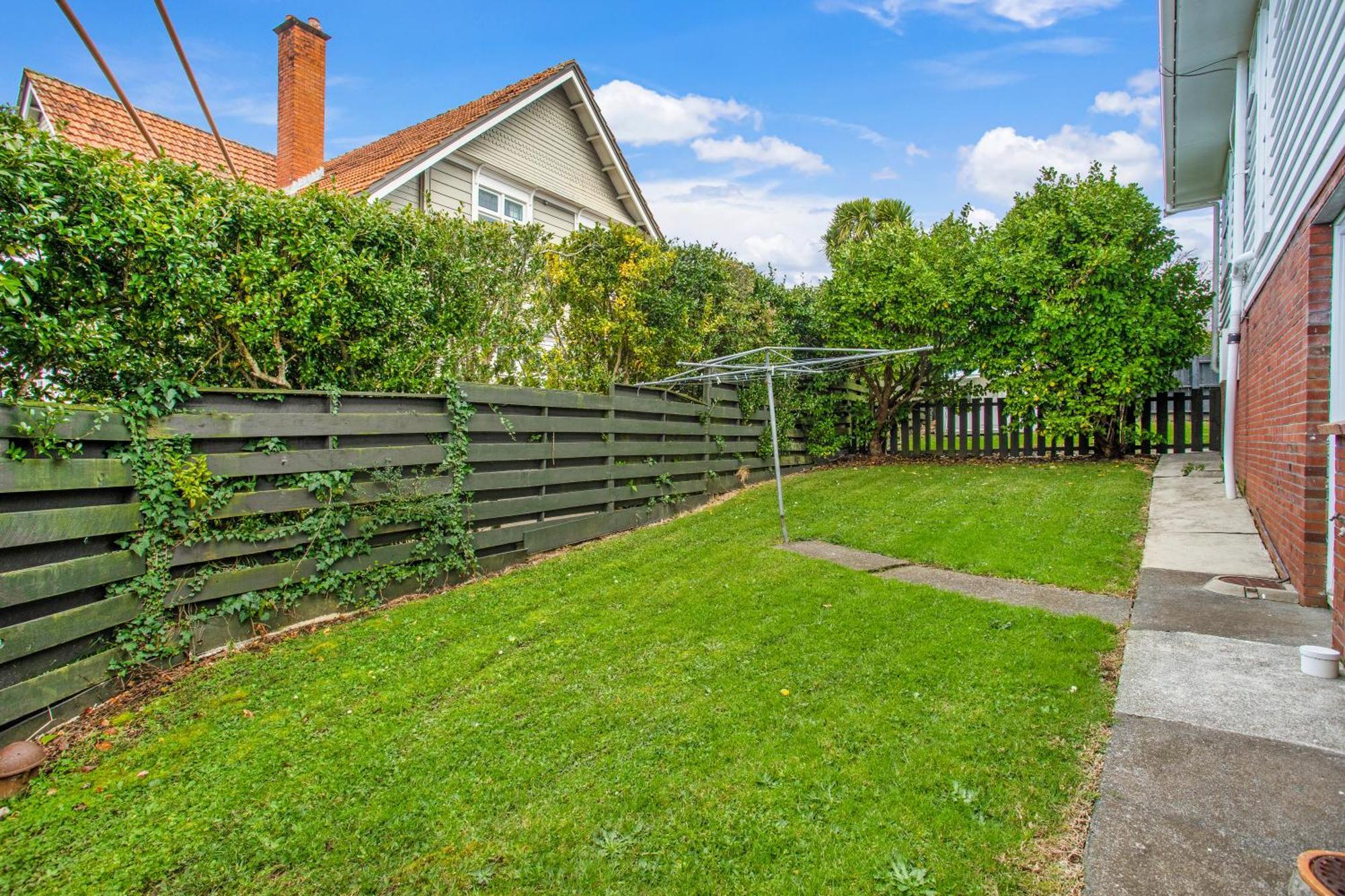 Holiday home Sunlit Glow With Parking And Air-con Auckland