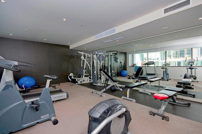 Apartment Pool-bikes-escooter! 2bed