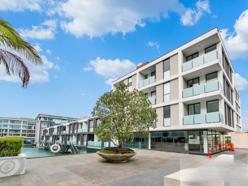 Apartment Pool-bikes-escooter! 2bed Auckland
