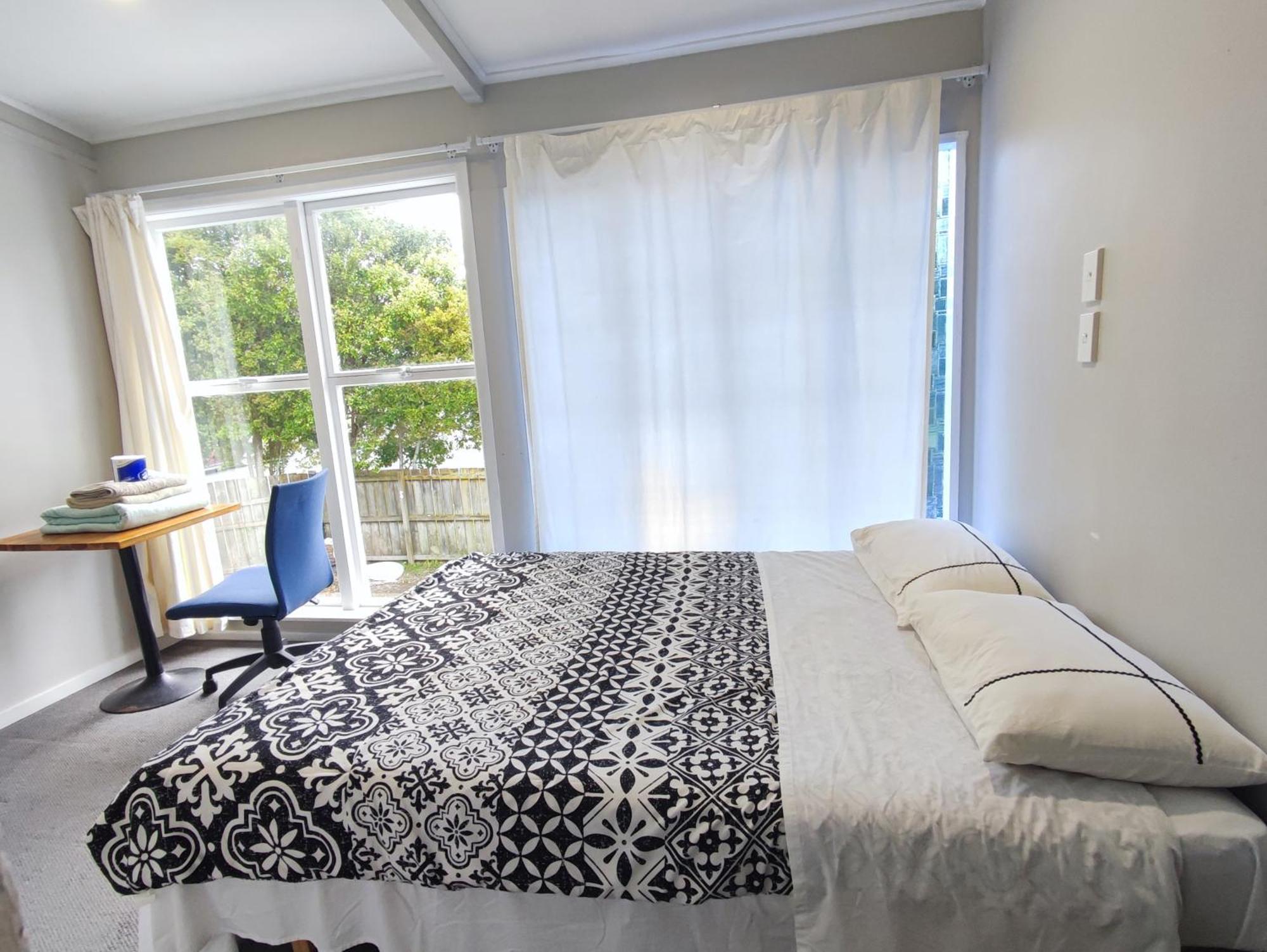 West Side Beautiful And Quiet Homestay *