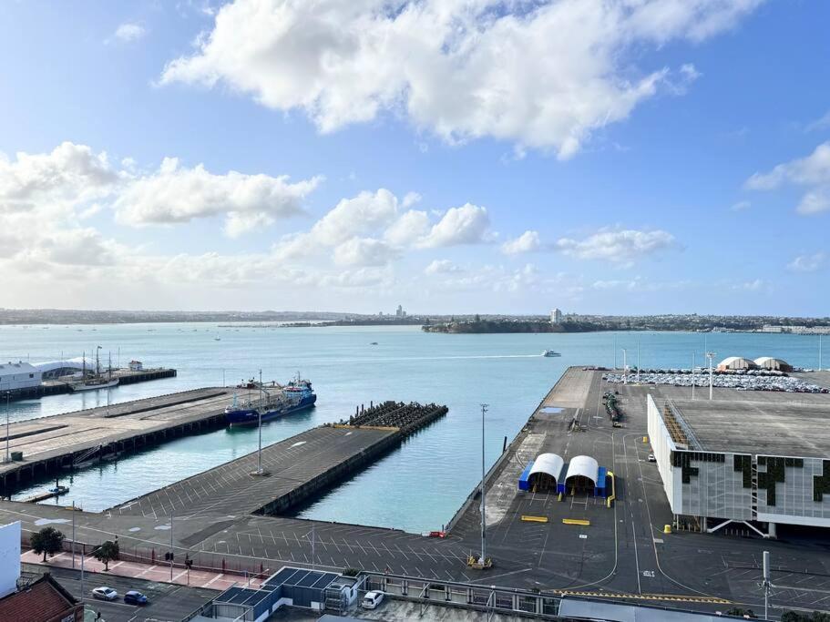 Waterview Penthouse Apartment Auckland