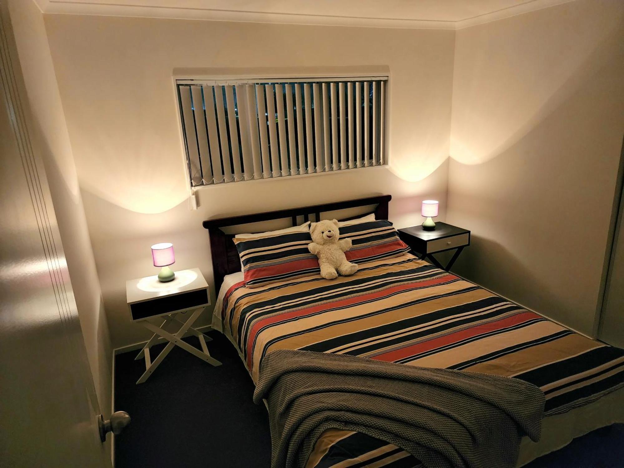 Pristine Step To Transit Holiday home