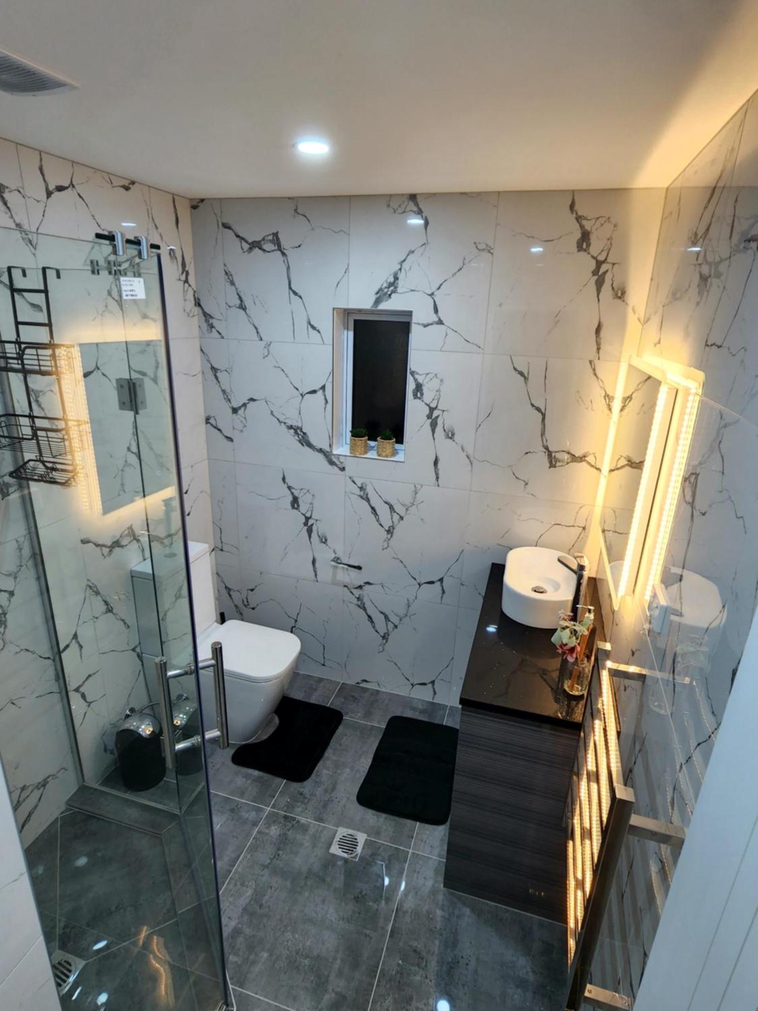 Pristine Step To Transit Holiday home *