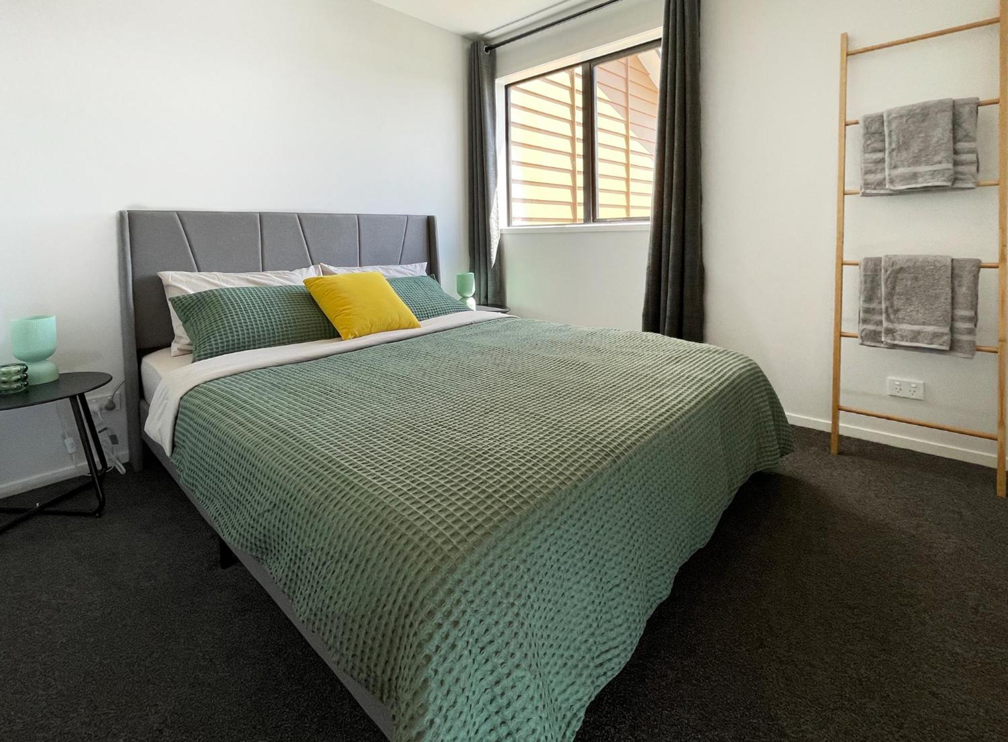 Apartment Brand New Modern 2br Townhouse *