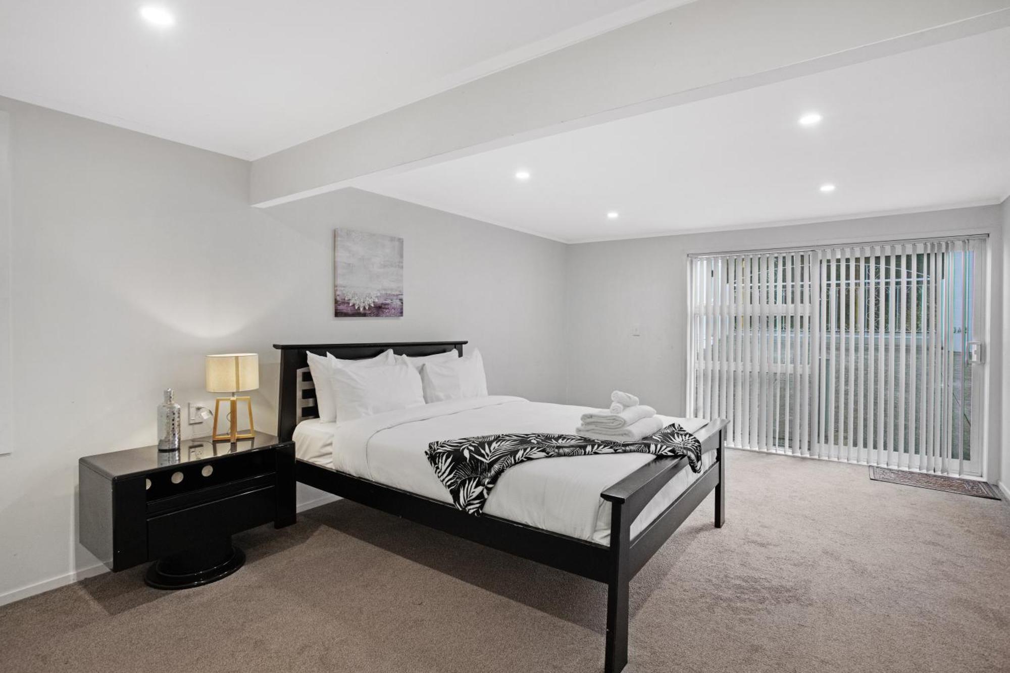 Sunny Beam Guest With Parking And Kitchenette Apartment *