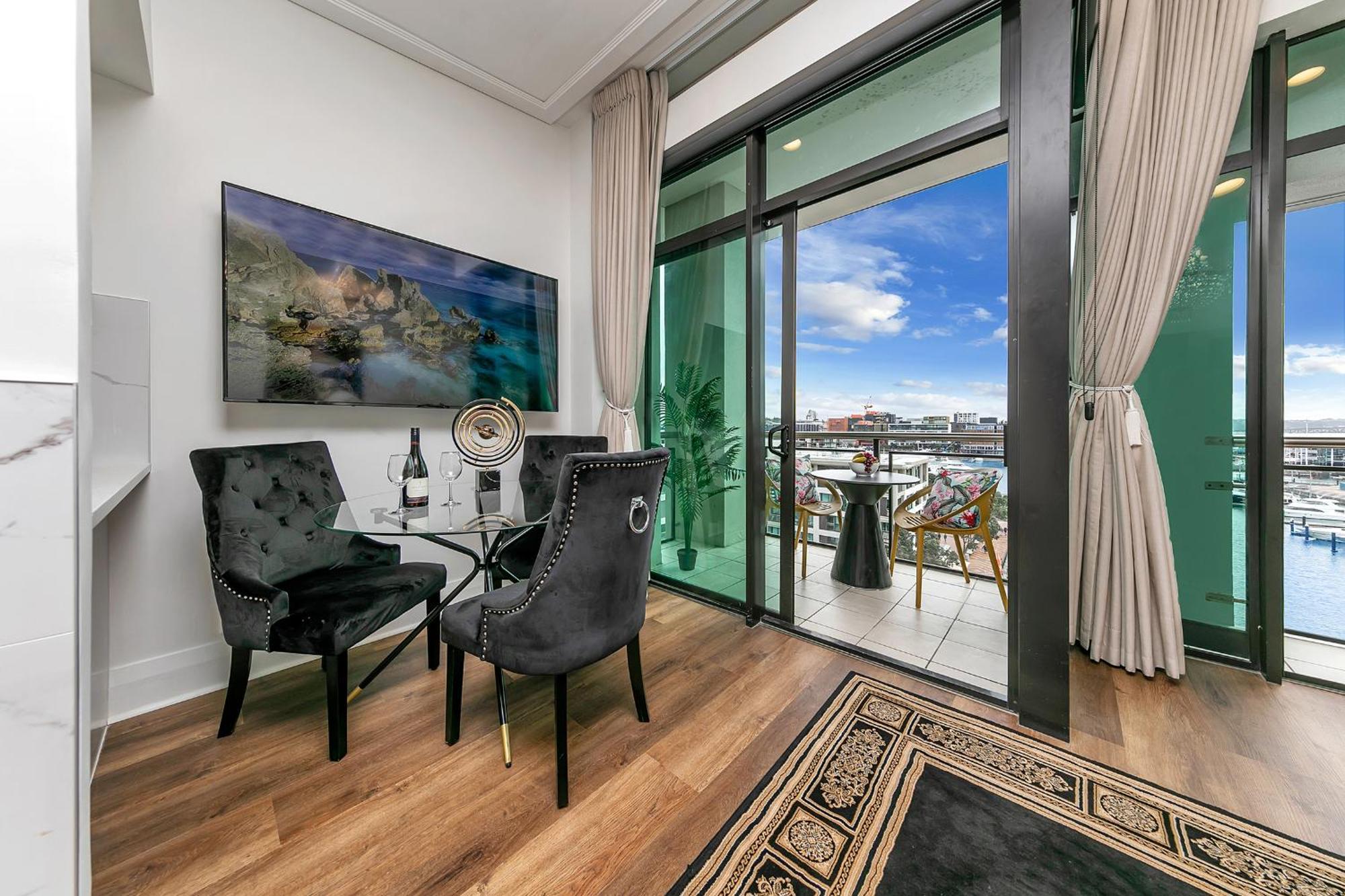 Penthouse Glory Apartment