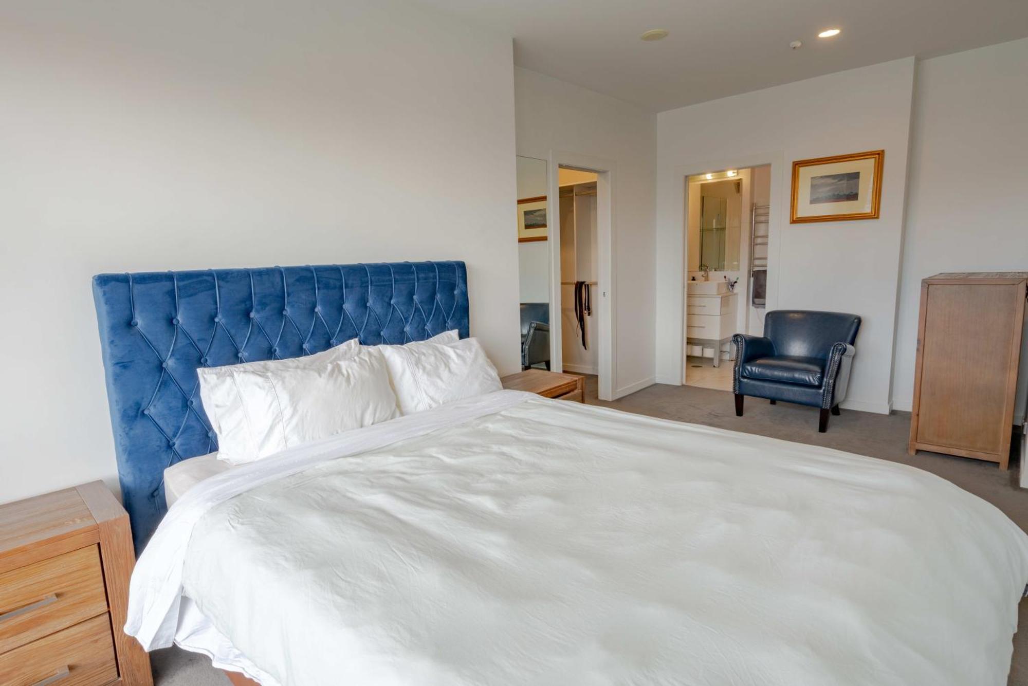 Split Level 125sqm Sub Penthouse Apartment