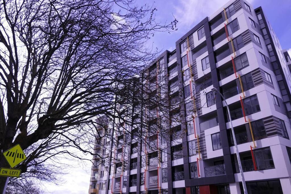 Designer Ponsonby And K Road One Bedroom With Carpark *