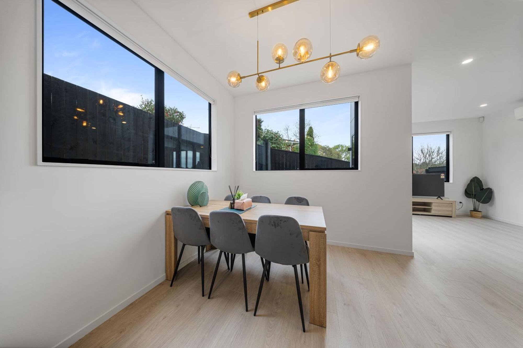 Botany Modern Townhouse Retreat * Auckland