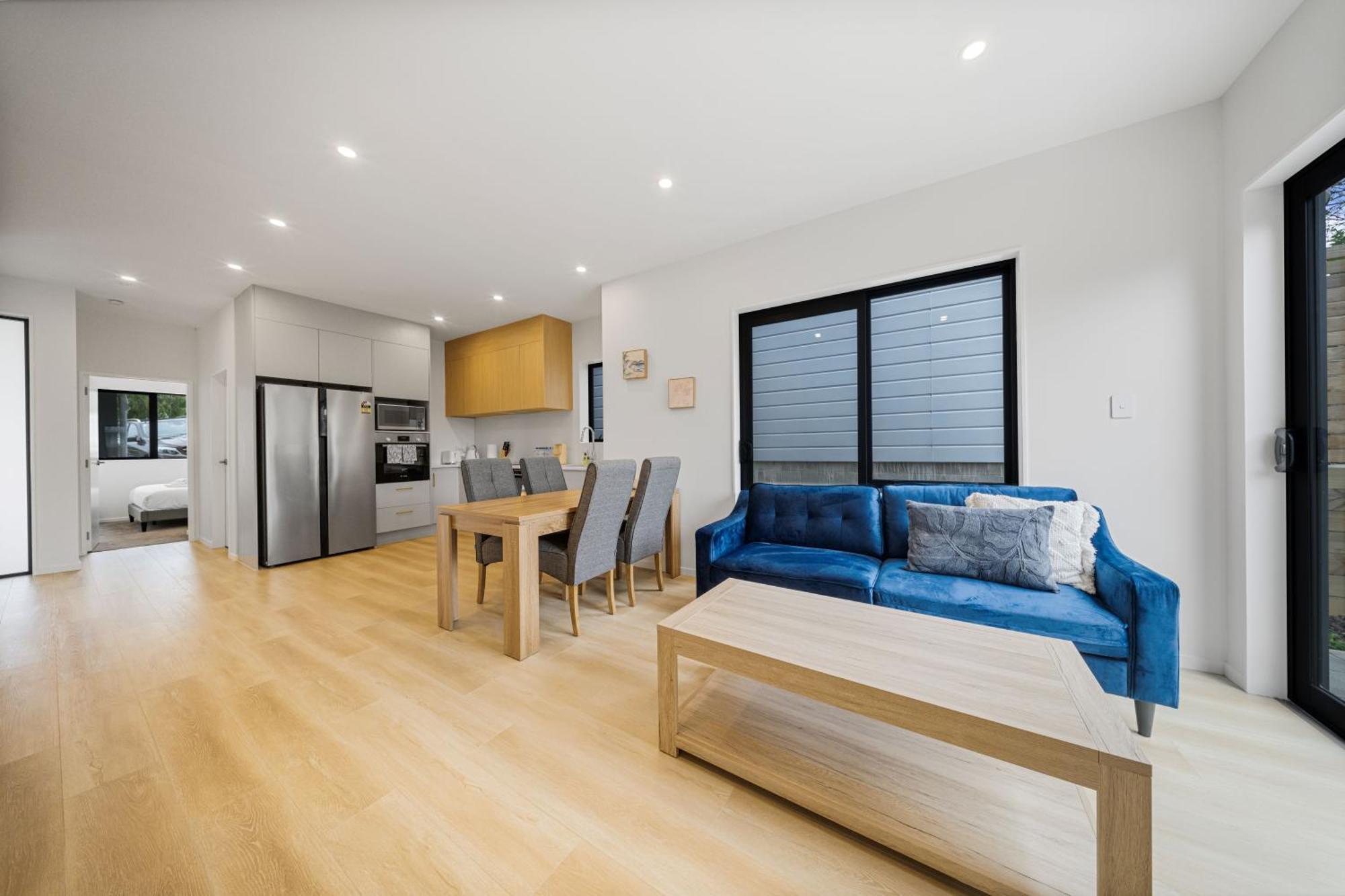 Holiday home West Harbour Modern 4-bedroom Retreat *