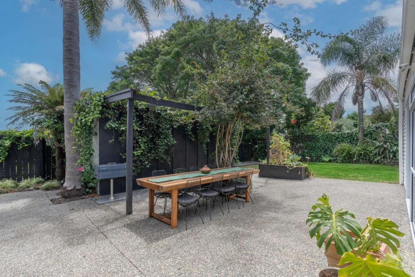 Apartment Garden Flat Auckland
