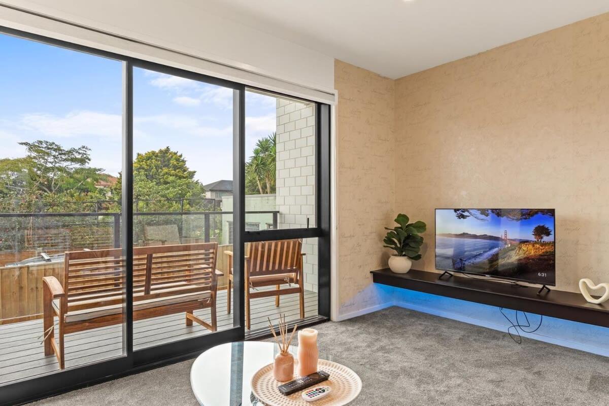 Basecamp - 2br Crescent City Comfort * Auckland