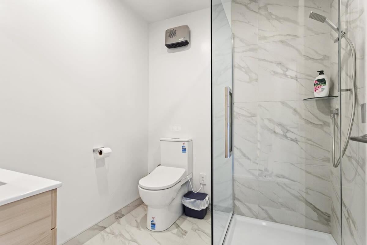 Peak Serenity - 2br Carrington Escape Holiday home Auckland