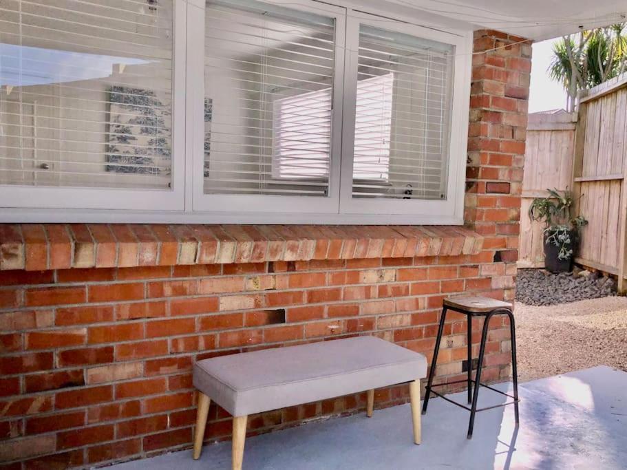 Own Sunny Quiet Haven, Own 1 Bedroom House & Garden With Car Park, To Airport, Cbd & Sylvia Park Mall Apartment