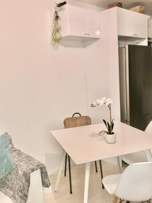 Apartment Own Sunny Quiet Haven, Own 1 Bedroom House & Garden With Car Park, To Airport, Cbd & Sylvia Park Mall Auckland