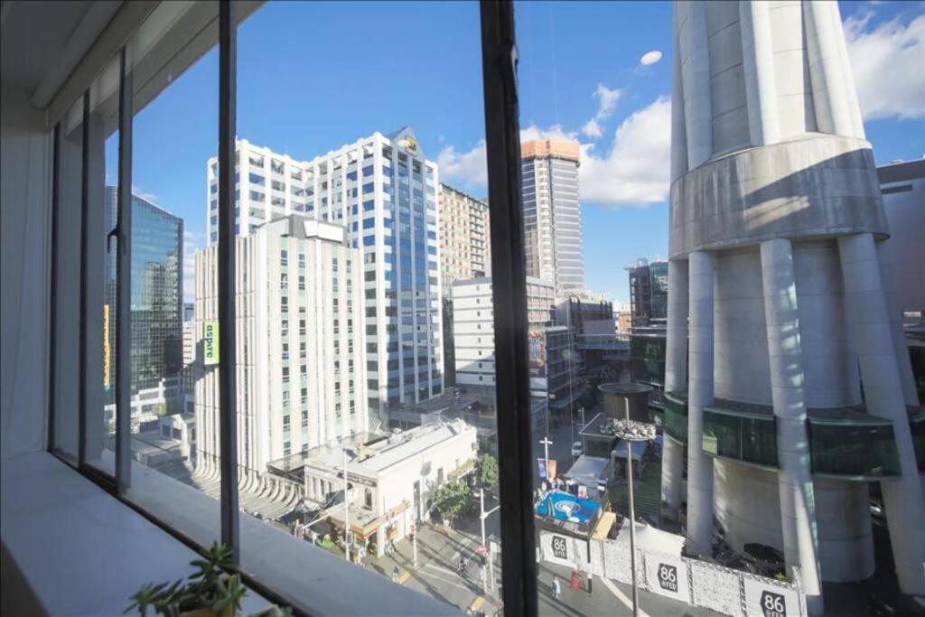 Apartment Skytower Views, Washer & Dryer, Tv! Auckland