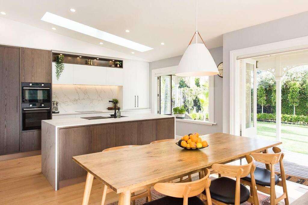 Apartment Lovely Beachside In Cheltenham Auckland