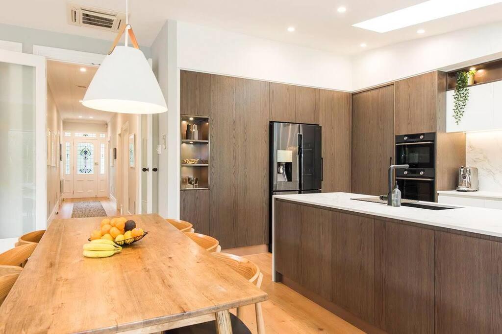 Lovely Beachside In Cheltenham * Auckland