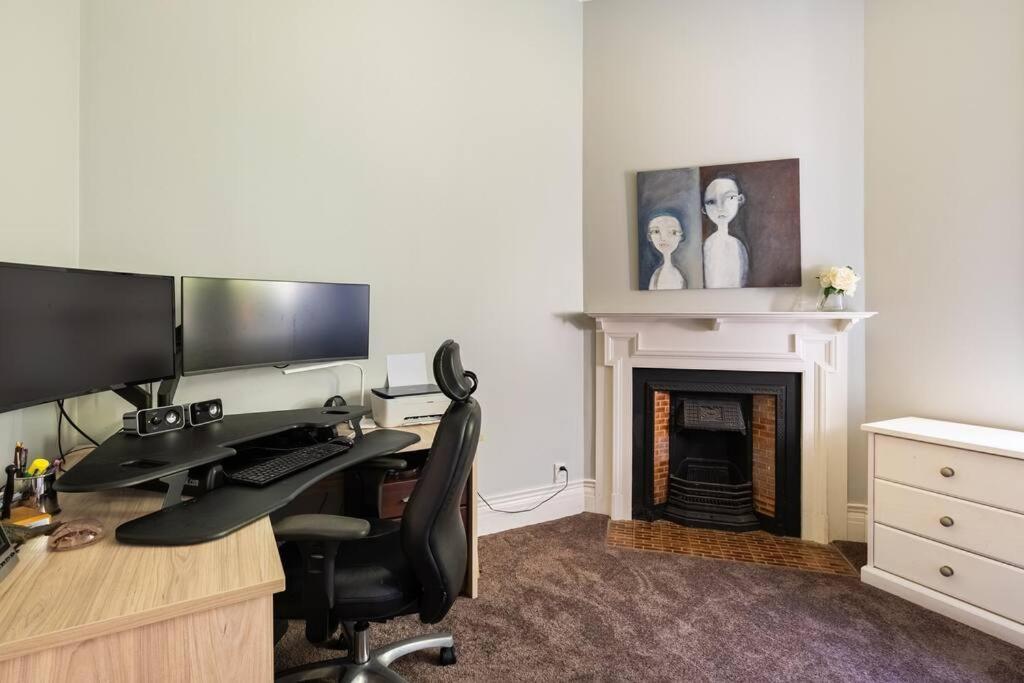 Apartment Lovely Beachside In Cheltenham *