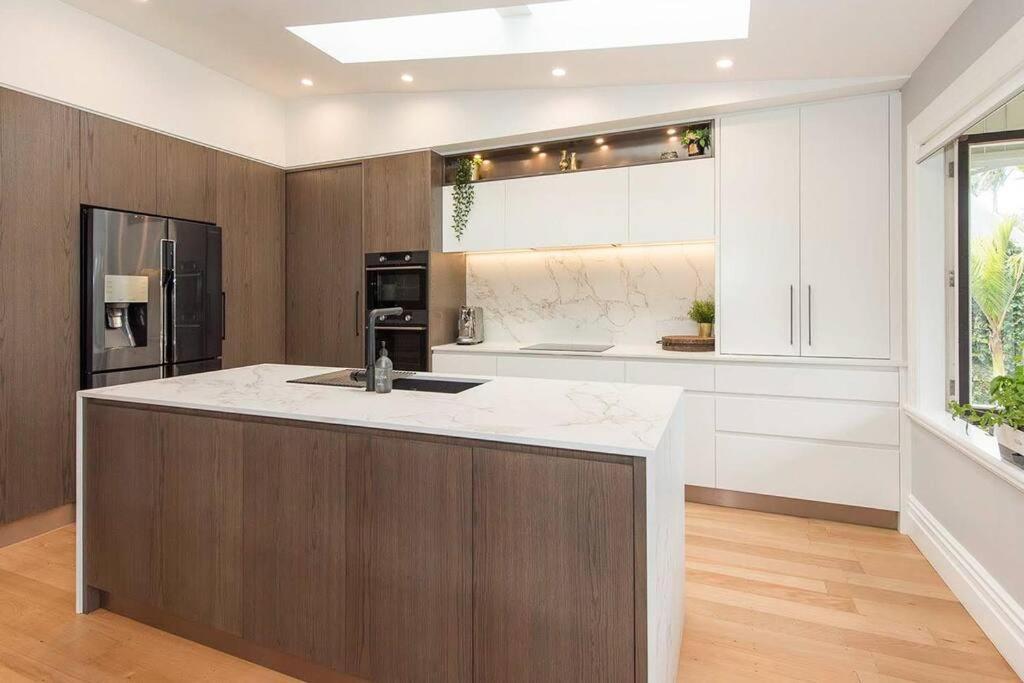 Lovely Beachside In Cheltenham Apartment Auckland