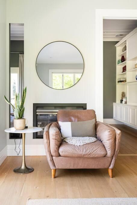 Lovely Beachside In Cheltenham * Auckland
